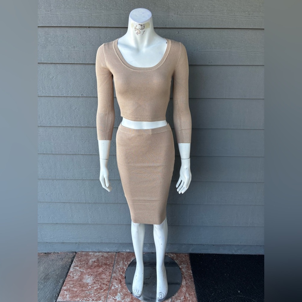 Hera Collection Beige Ribbed Skirt Set